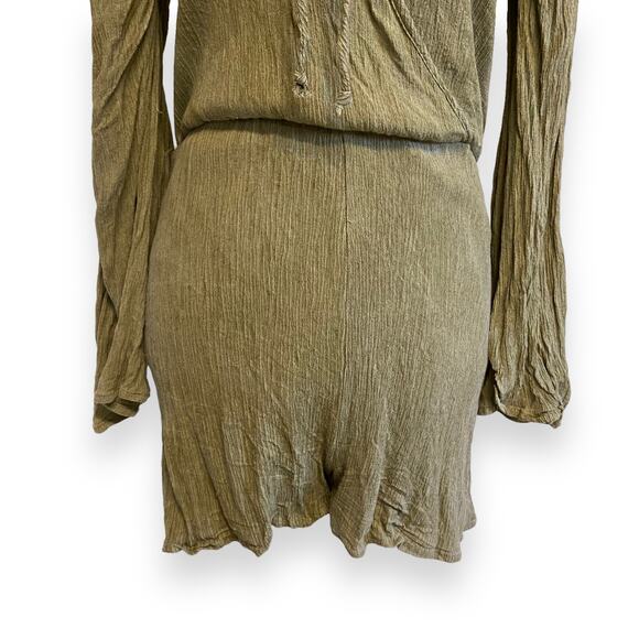 Green Romper Long Flare Sleeve Crinkle Texture Wrap Style - Picture 8 of 10
